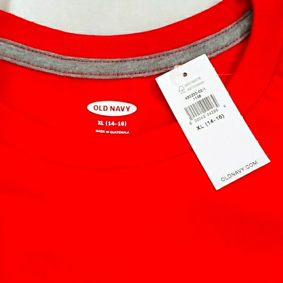 NWT: OLD NAVY SHORT SLEEVE GRAPHIC TEE - Picture 3 of 3